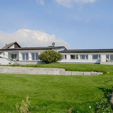 Hardberg Bed & Breakfast *